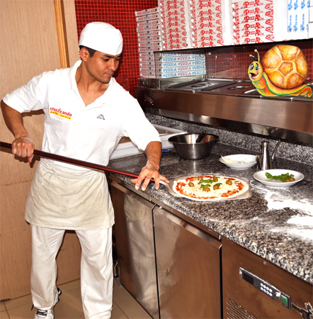Qualified Pizzaioli for our traditional pizza in franchising with Stuzzicando, Made in Italy slow pizza to create a fast food restaurant business in any city of the world, Stuzzicando manufacturer cooking equipment and made in Italy food ingredients to prepare the most traditional Italian dishes as bread, pizza, antipasti, spaghetti pasta, handmade meals, lasagna, risoto, ice cream, coffee, italian beer and more for your complete Stuzzicando food restaurant business... we are looking for partners and investors in USA, Germany, England, Netherland, Middle East, Dubai, Japan, Spain, Belgium, Austria, Poland, Argentina, Brazil food investors