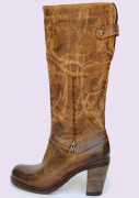 Classic boots women shoes manufacturer, the best Italian leather shoes and made in Italy design to produce the Donianna shoes, classic and casual women shoes leather boots manufacturing distributors, leather classic and casual men shoes and a collection of men boots for wholesale shoe distributors in France, Germany, England, USA, Canada, Dubai, Saudi Arabia, Mexico, Latin America... and the most important shoemaker market business to business industry